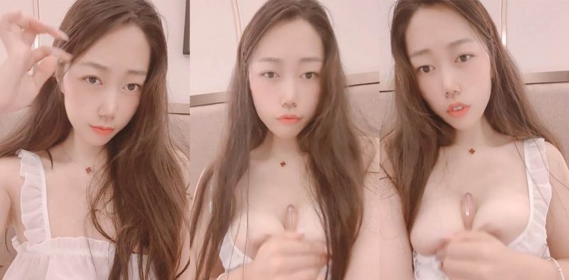 高颜值极品女大学生裸聊视频流出 粉嫩大奶水晶棒乳交 肛塞玩弄白虎骚穴和菊花！-51吃瓜网