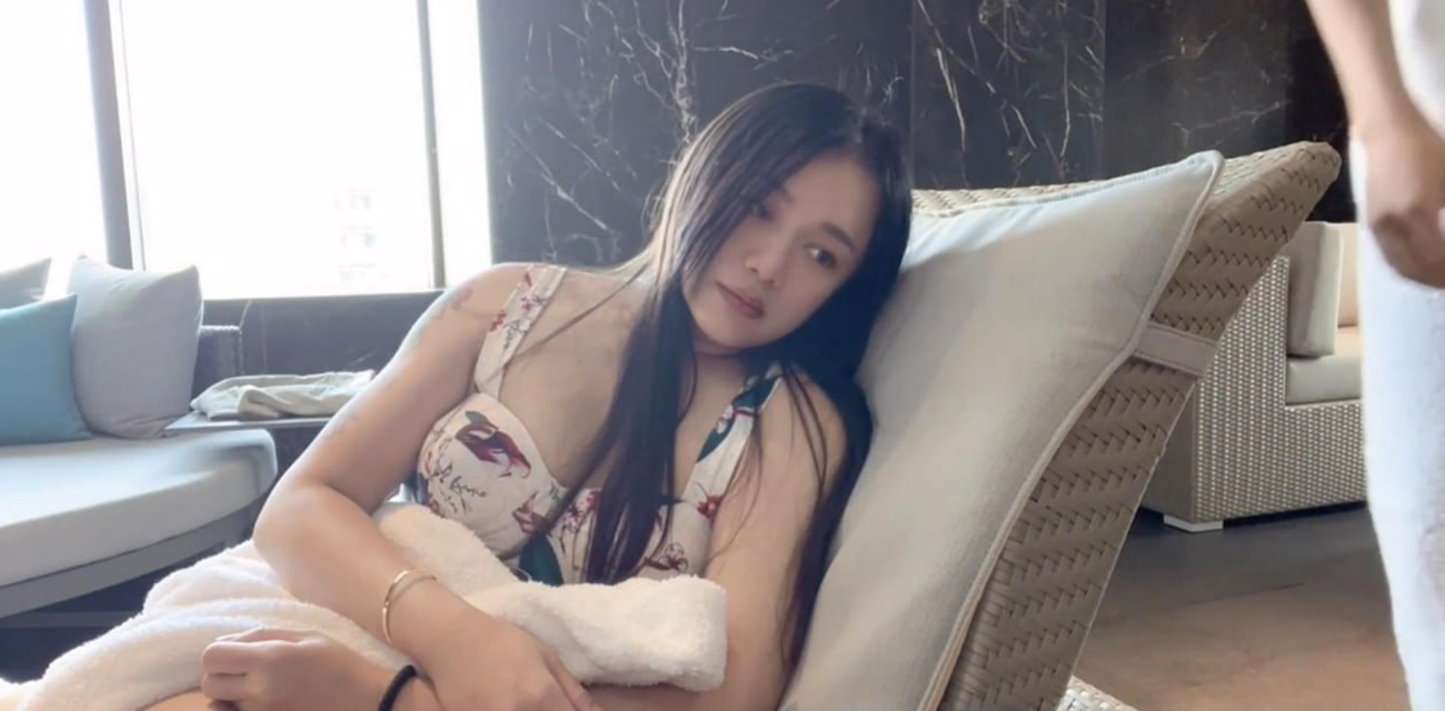 湾湾巨乳淫娃 Daisybaby 泳池猎艳 肥美鲍鱼勾搭小狼狗 惨遭无套狂操颜射 汁水横流淫靡到爆！ - 51吃瓜网-51吃瓜网