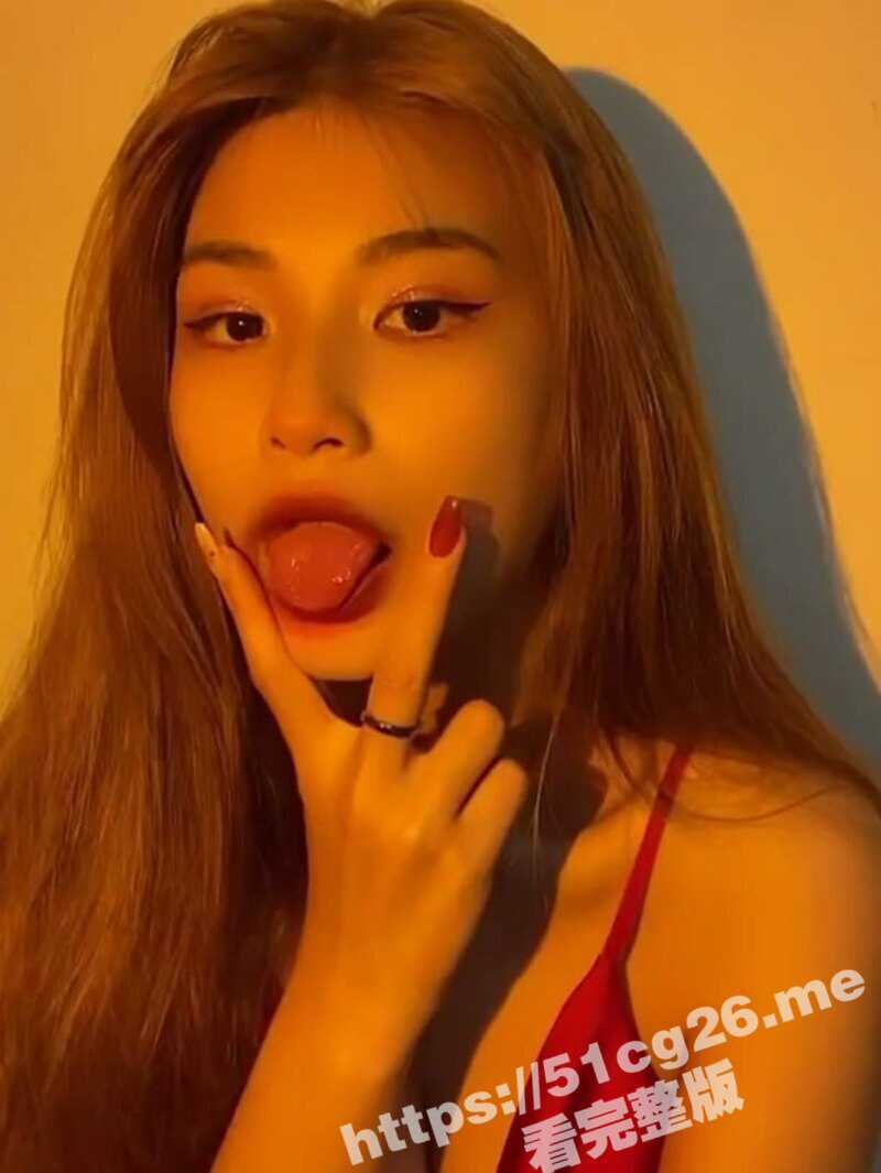 TIKTOK风骚网红 靖茹 长的漂亮 喜欢露奶泡温泉 在KTV卫生间穿黑丝被后入爆操 - 51吃瓜网-51吃瓜网