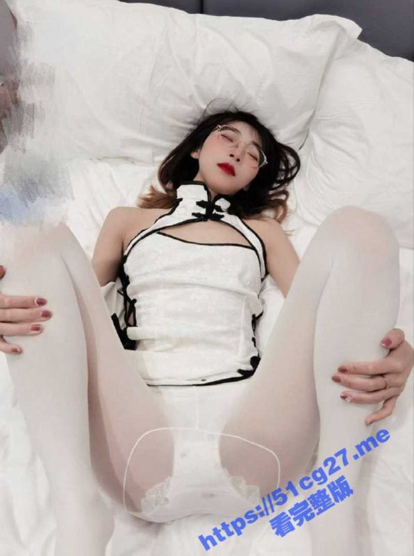 私房拍摄客户有偿约拍长沙妹子拍摄写真 一来二回拍摄勾搭成功上垒操逼-51吃瓜网