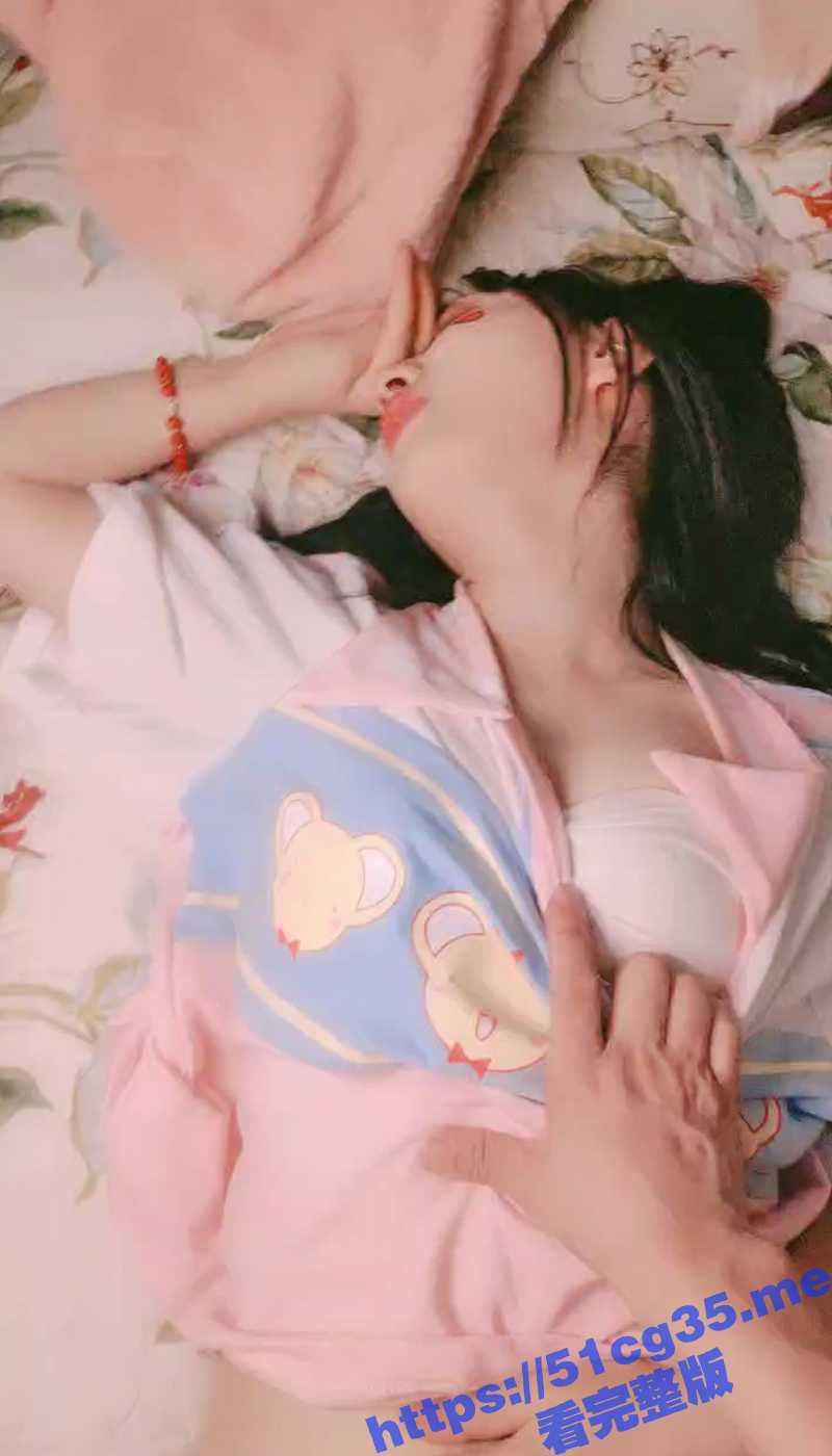卡哇伊萝莉萌妹被炮友随意玩弄 站立翘着圆润屁股后入一线天逼 跪在沙发上一下下撞击猛操！ - 51吃瓜网-51吃瓜网