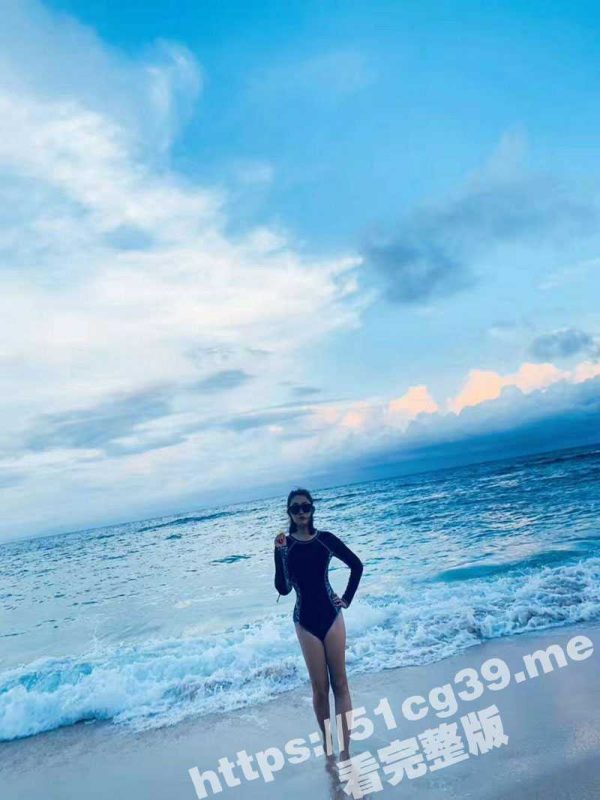 青岛已婚人妻肥臀富婆 屁股已经撅好就等主人来操 这样的大肥臀在你身上晃动 你能坚持多久？-51吃瓜网