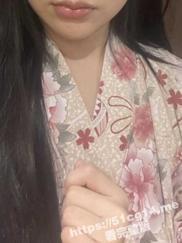 韩国 清纯美女大学生 极品身材校花 为校友 口爆 做爱的不雅视频流出-51吃瓜网