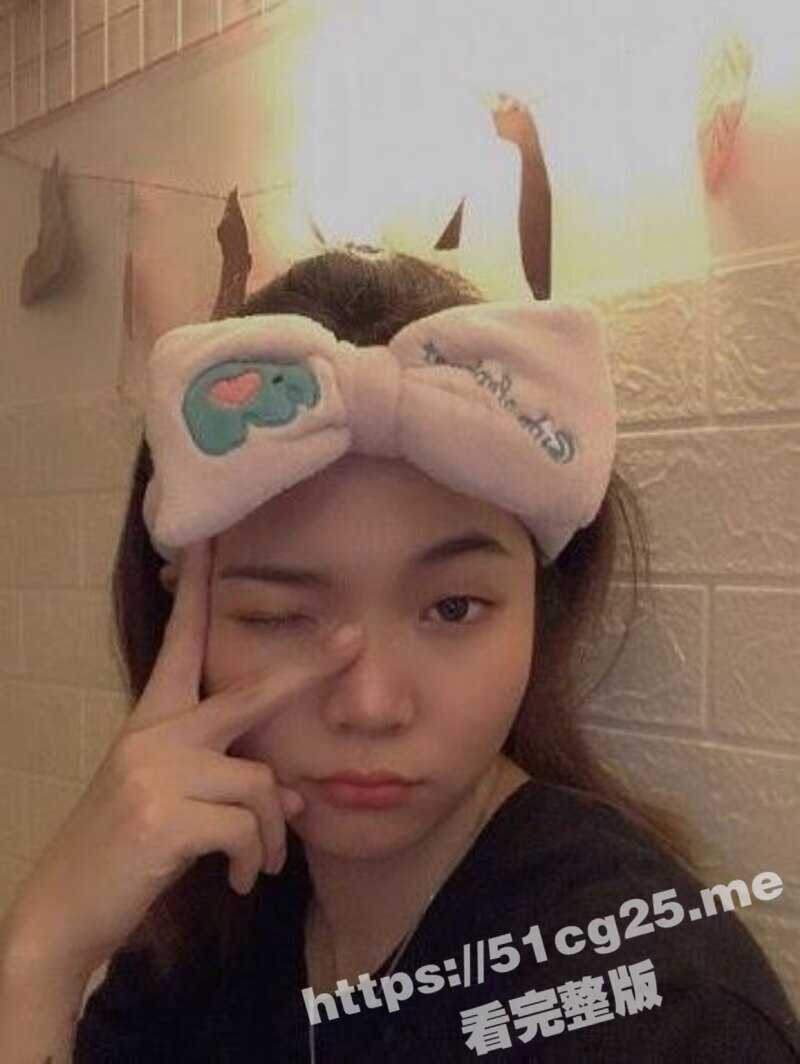 台湾 高颜值清纯反差嗲妹 不愧是台妹 这叫床声音嗲嗲的 就喜欢吃男友的大屌 - 51吃瓜网-51吃瓜网