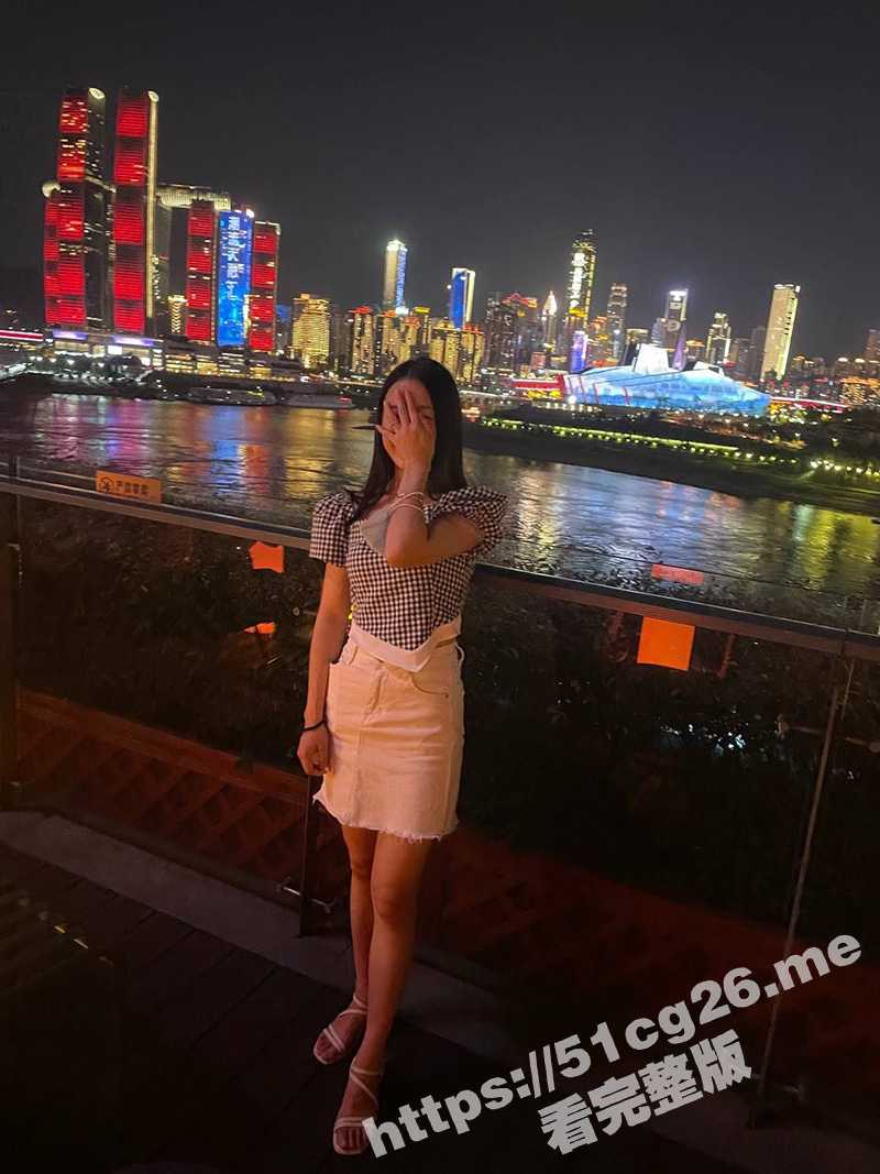 瓜友最新投稿 重庆极品骚妻 杨晨斐 穿上制服竟比妓女还淫荡 震撼私密流出！ - 51吃瓜网-51吃瓜网