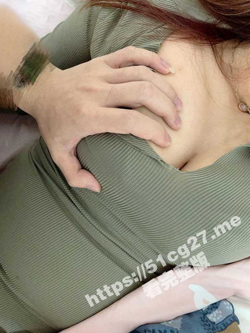 母子乱伦! 性感单亲骚妈昨晚被隔壁张叔艹完内射后，我接着继续把妈妈草爽了 妈妈终于同意让我内射了 - 51吃瓜网-51吃瓜网