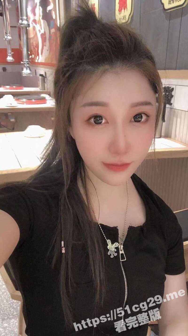 杭州财经大学 在校大四C罩杯御姐母狗 何睿萱 平时高冷女神范没想到私底下这么主动风骚 - 51吃瓜网-51吃瓜网