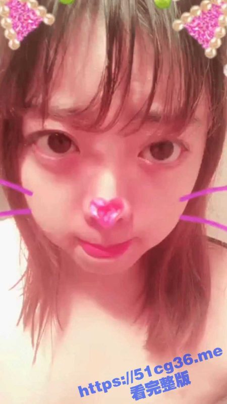 高颜值反差婊 看着超级清纯可爱的大眼睛萌妹 私下都这么放荡了 被SM调教 栓狗链 自慰-51吃瓜网