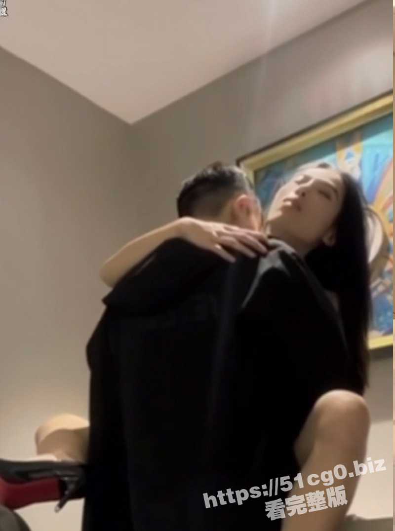 半糖主播 Erika美由 极品御姐高价定制福利视频 露奶抠逼自慰做爱！ - 51吃瓜网-51吃瓜网