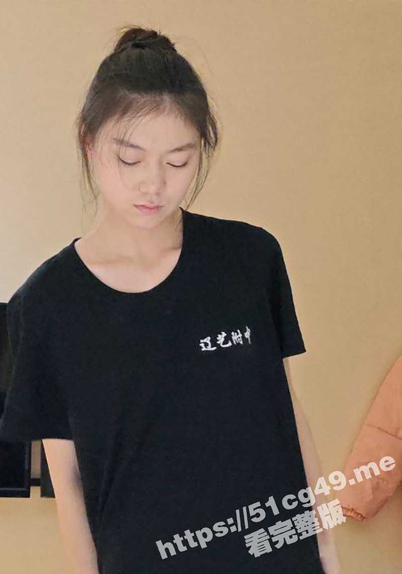大学生清纯美眉第一次约炮 有点放不开慢慢口交 自己把跳蛋往自己的小穴里放 有点不太熟练 - 51吃瓜网-51吃瓜网