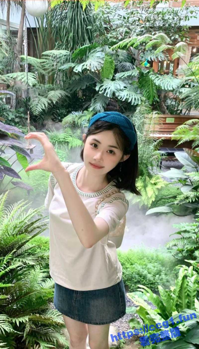 四川传媒学院 播音系 张璐 极品反差婊 一双超白美腿 每次被外校体育生男友捆绑着操才能爽！ - 51吃瓜网-51吃瓜网