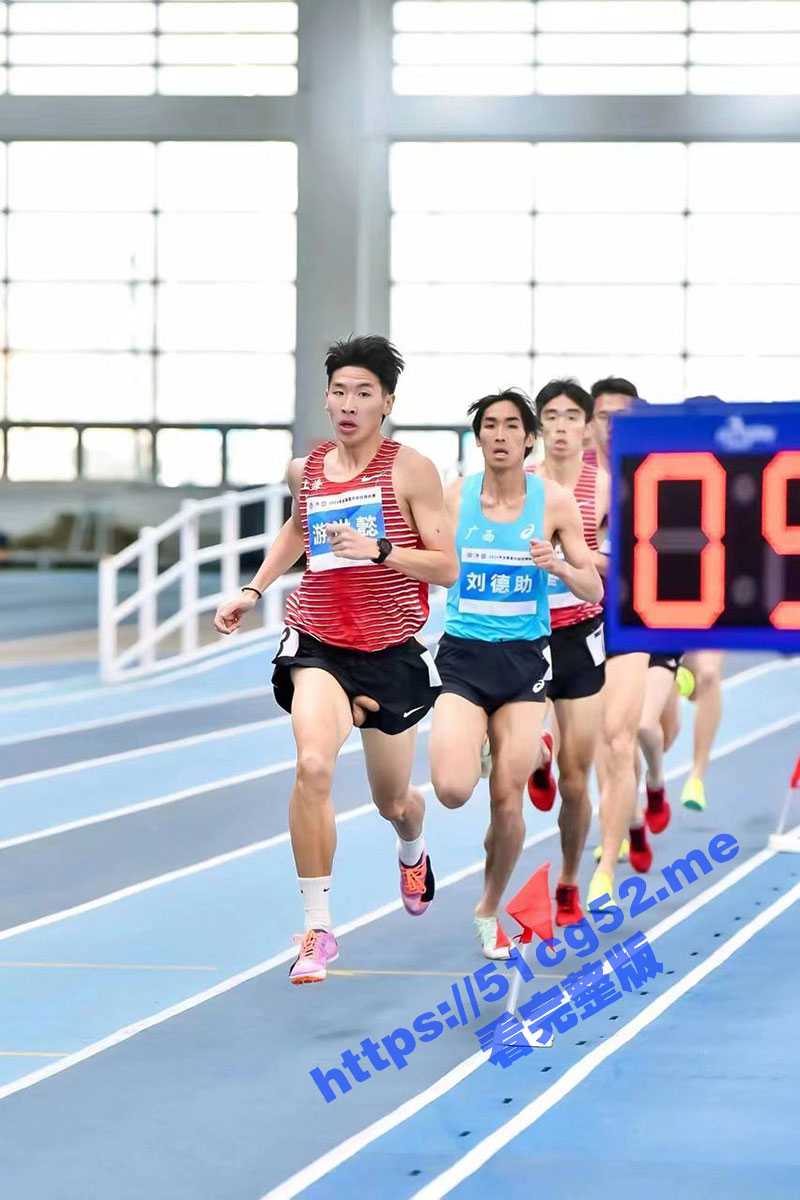 我了个操！！ 天津田径比赛惊现 甩鸡哥！🙈🙊🙈 - 51吃瓜网-51吃瓜网