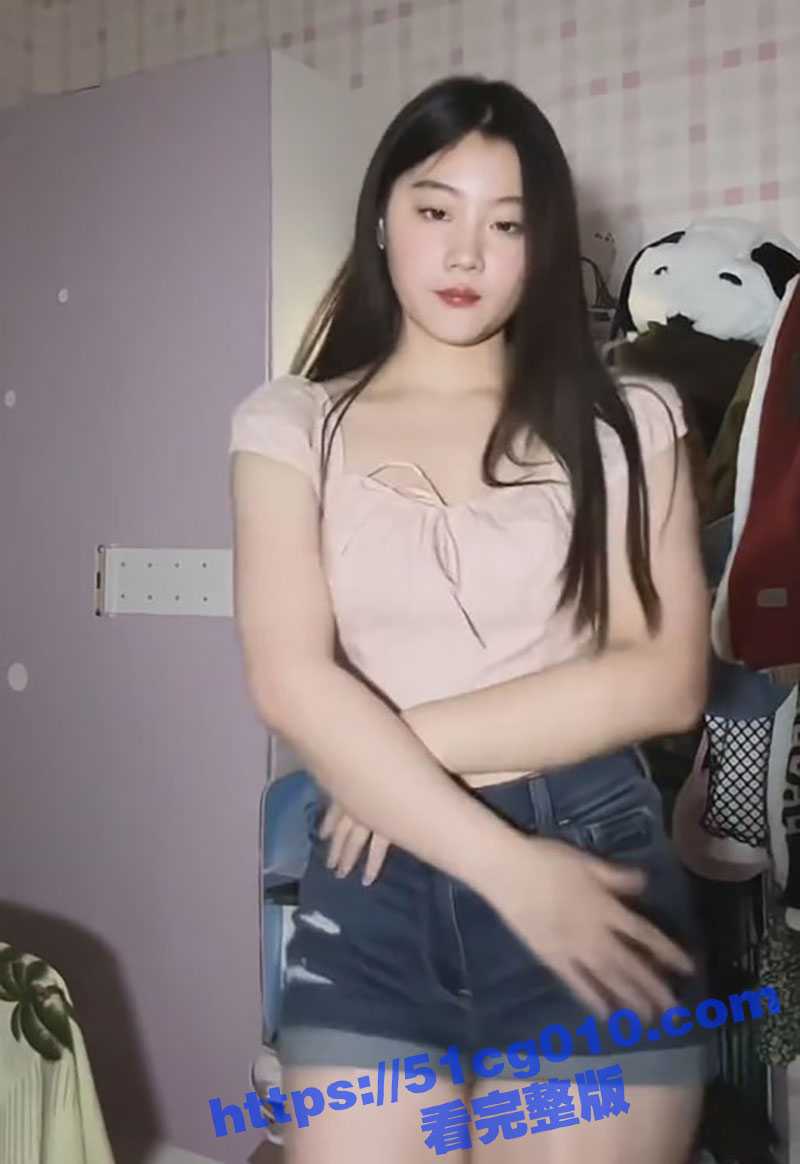 武汉微胖巨乳反差婊 黄靖瑶 清纯甜美的外表 私下被腹肌体育生SM爆操！两个大奶子甩的飞起 太过瘾了！ - 51吃瓜网-51吃瓜网