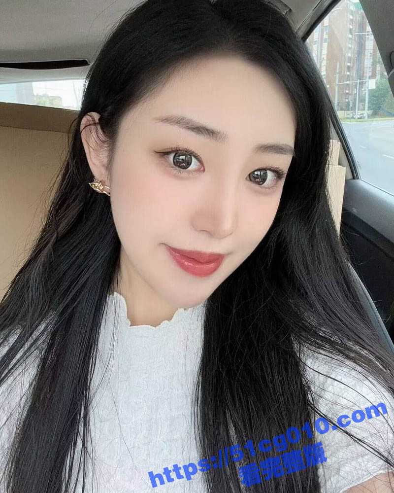 南京大学刚毕业的漂亮学姐被同城富二代拿下 露脸口交被强制按住深喉 对着镜子激情啪啪 - 51吃瓜网-51吃瓜网