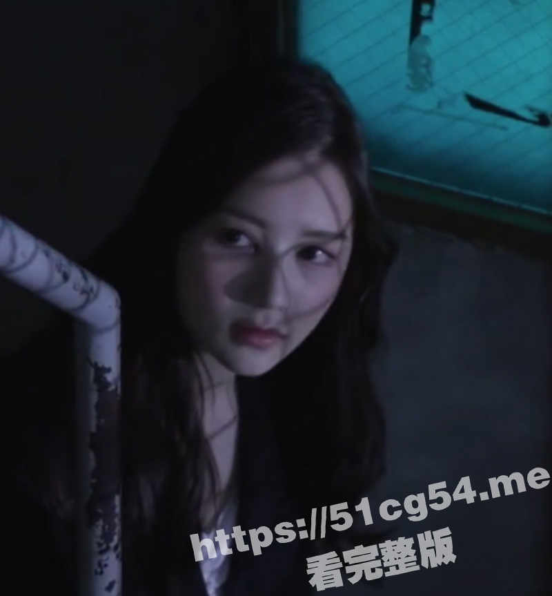 神他妈鬼才剪辑师 把我杰伦的教父用在了AV上 不过这女主的颜值是真高啊 这应该是混血儿吧 - 51吃瓜网-51吃瓜网