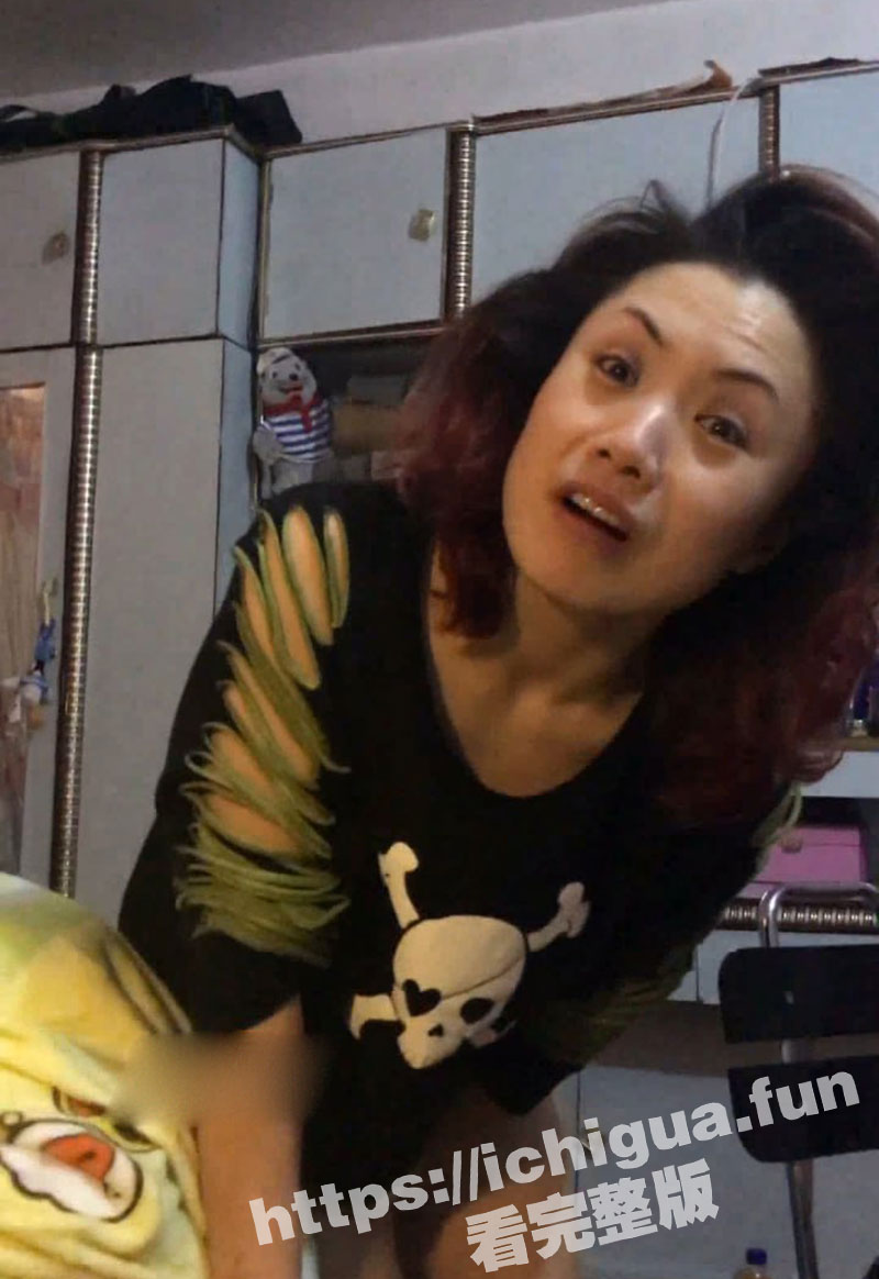东北熟女大姐和网约的年轻小相好在家偷情做爱！“就和别人干过一次”搞笑对白完美露脸! - 51吃瓜网-51吃瓜网
