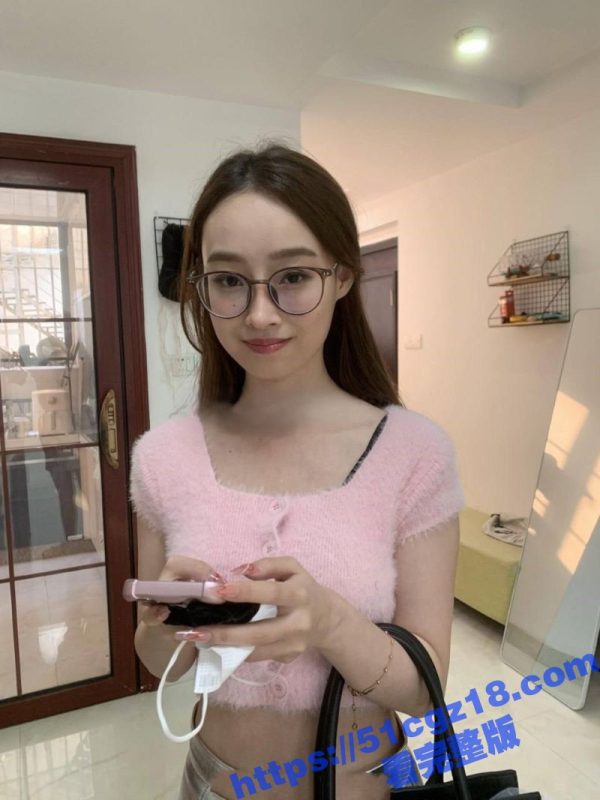 苏州城市学院母狗 胡仙儿 大尺度私拍流出 被摄像师pua调教 全裸展示娇嫩酮体！-51吃瓜网