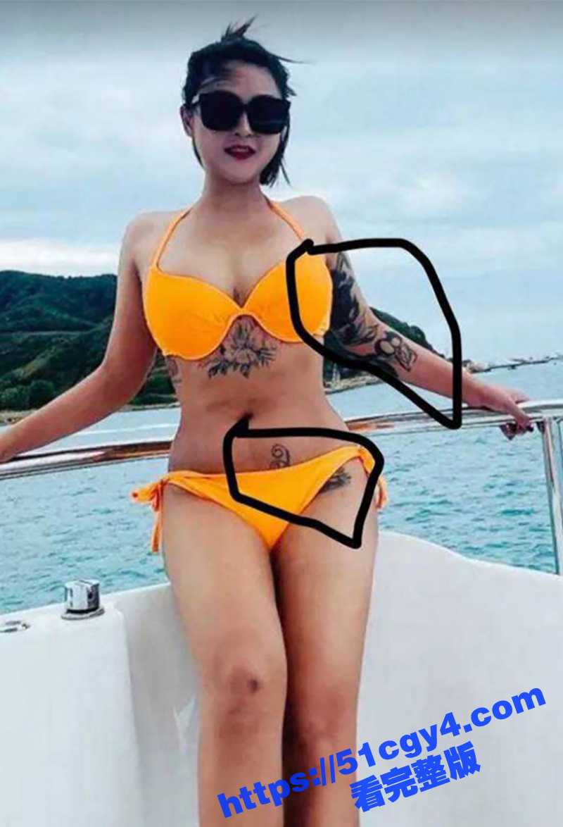 广西人妻 柳芸芸 酒店出轨玩3P视频被曝 两男同插饥渴少妇 夹屌吸棒上下夹击 爽到颤栗淫叫不止 - 51吃瓜网-51吃瓜网