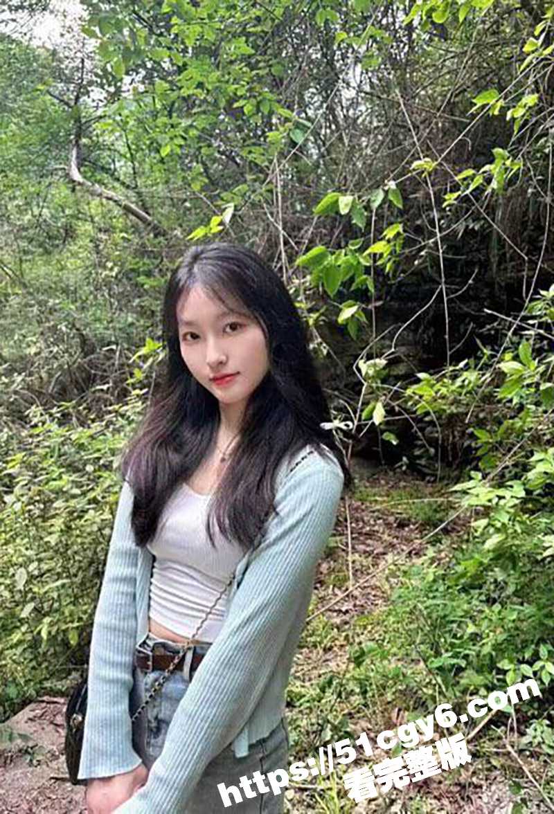 广州白云幼师 田梦 性爱视频遭人渣男友曝出 清纯妹子情趣衣被大屌打桩爆操 娇羞舔屌呻吟浪叫 - 51吃瓜网-51吃瓜网