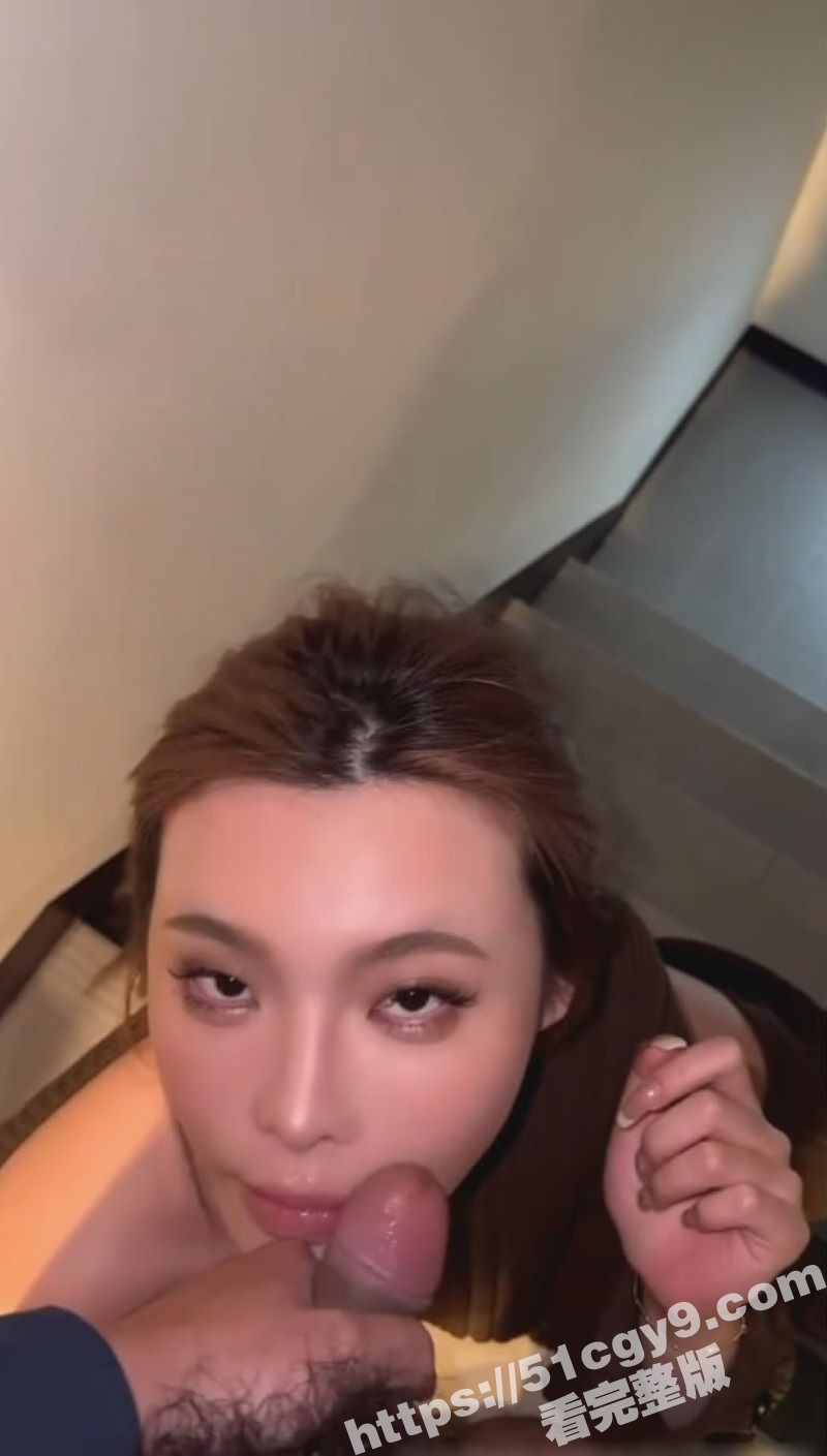 台湾巨乳健身母狗 kitty 新作 停车场监控下激情口交啪啪 美乳翘臀简直就是行走的肉便器！ - 51吃瓜网-51吃瓜网