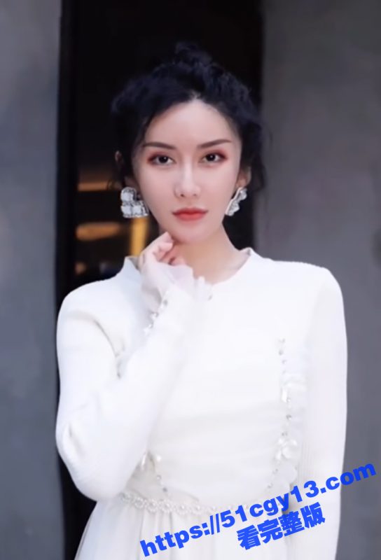 抖音舞蹈教练 妮可 竟有双重身份！白天教舞蹈 夜晚做网黄 绝美少妇掰逼自慰 无限诱惑！-51吃瓜网