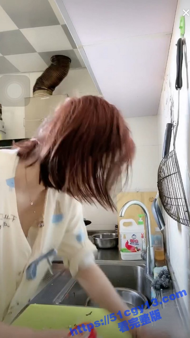 抖音快手走光露点系列合集 各种奇特姿势露胸露逼超刺激 轻松拿捏粉丝掌握流量密码！ - 51吃瓜网-51吃瓜网