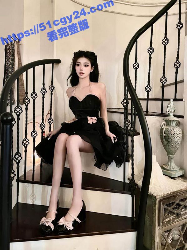 抖音极品网红Leelee大尺度视频泄露 蜂腰豪乳堪称完美尤物 被金主打桩猛干口爆吞精 骚劲爆棚!-51吃瓜网