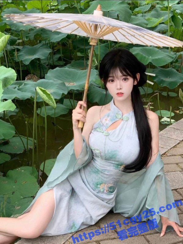 北京财贸职业学院 赵倩颖 私密视频曝光 撩衣展示圆润大奶 震动玩具抽插肉感嫩鲍 淫水四溢！-51吃瓜网