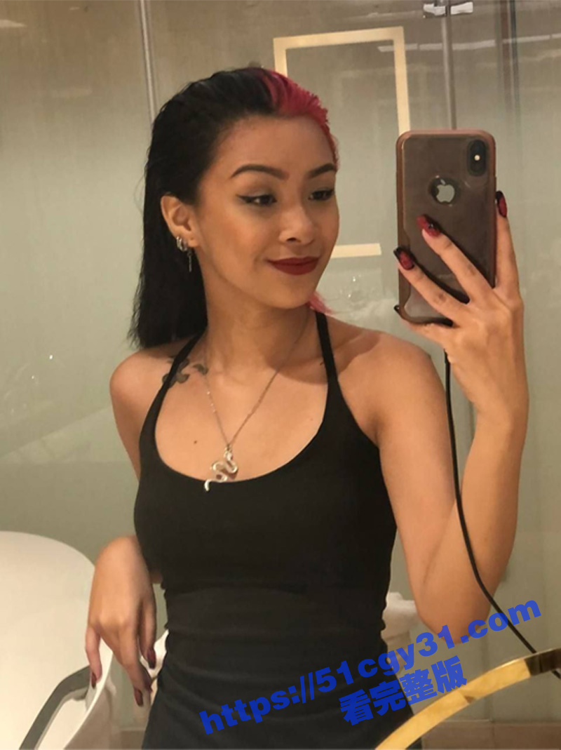 东南亚红发高颜值小美女火辣视频曝出 假鸡巴自慰高潮后主动吞食大肉棒 最终被无套猛操射腹部 全程一脸享受 ! - 51吃瓜网-51吃瓜网