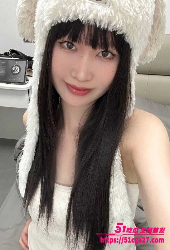 高颜值福利姬 银牌灌汤小笼包 自慰合集流出 性感美腿堪称完美炮架 花式自慰淫骚足交 反差爆棚！-51吃瓜网