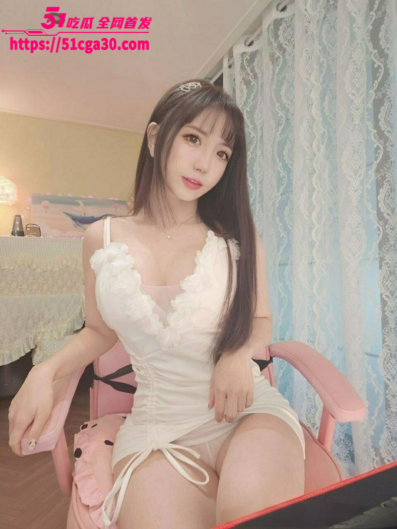 韩国高质量反差情侣 bjyeoul2 福利私拍流出 露出车震激情四溢 嫩乳肥臀身材火辣至极！ - 51吃瓜网-51吃瓜网
