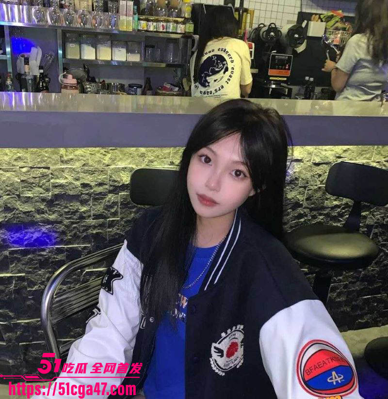辽宁阜新学生妹 何童 黑丝女仆装自慰流出 电梯口大胆裸露 展现极致反差！ - 51吃瓜网-51吃瓜网