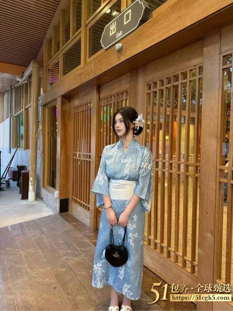 51包养 高端外围 | W1SZ082104 深圳 健身达人 首次下海 全身0整 质量保真 假一罚十 - 51吃瓜网-51吃瓜网