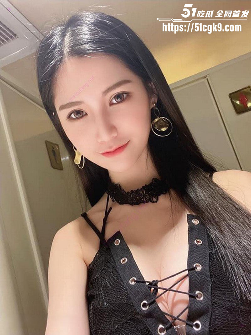 高颜值反差网红 刘湘婷 私密视频流出 火爆身材引燃欲火 巨乳骚舞淫靡至极！ - 51吃瓜网-51吃瓜网