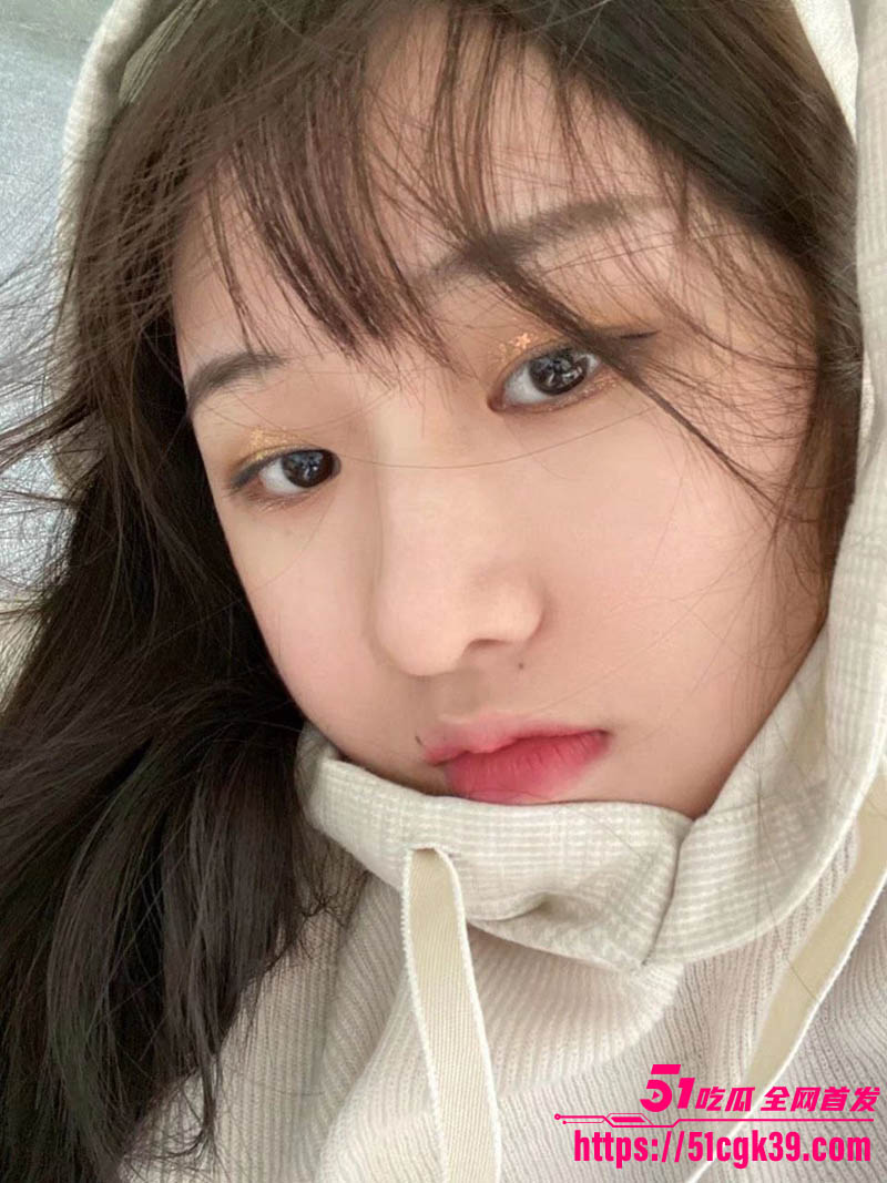 湖州师范大学 郭婉婷 被金主包养在宿舍裸聊视频流出 羞涩眼神惹人怜爱 自慰诱惑极致淫骚！ - 51吃瓜网-51吃瓜网
