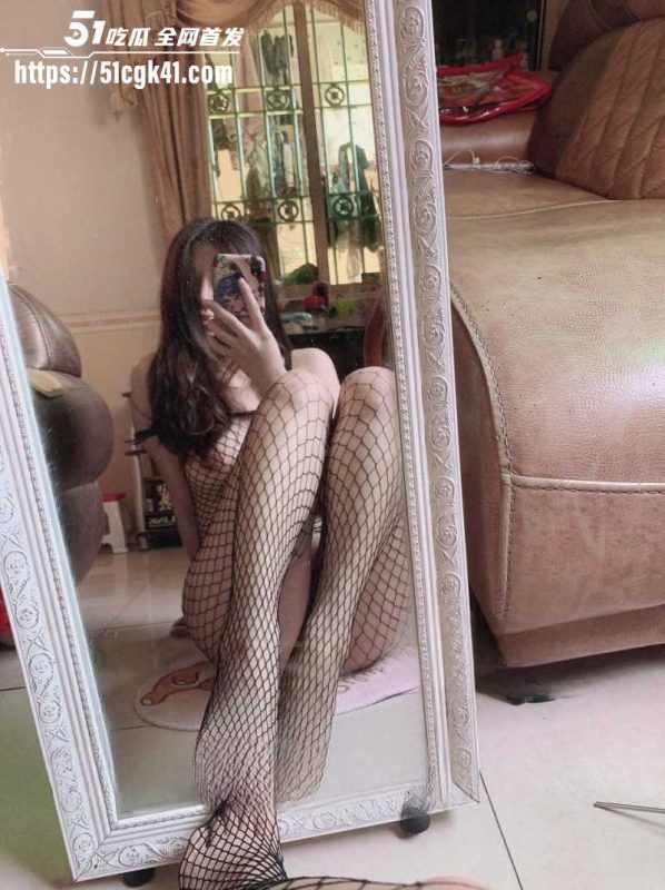 推特极品身材女神 苏妄言 自慰福利私拍 对镜插穴娇喘销魂 上帝视角展示淫骚私处！-51吃瓜网