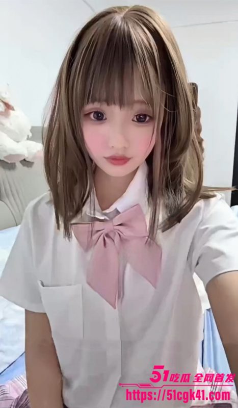 推特福利姬 骨头 JK制服自慰 灵活小舌舔假屌 道具抽插淫水狂喷 诱惑极致！-51吃瓜网