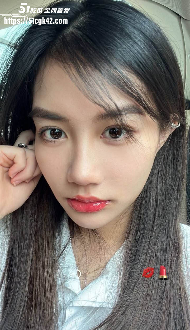云南极品大学生何梦洁外围视频炸裂流出！纤细身材性感妖娆 高潮喷水淫荡反差极致淫靡！ - 51吃瓜网-51吃瓜网
