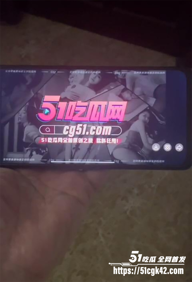 51原创博主 只吃小丸子 乱伦新作 趁姨父不在偷操肥臀小姨 风骚熟女被抠穴挑逗 竟主动舔屌 被外甥猛操！ - 51吃瓜网-51吃瓜网