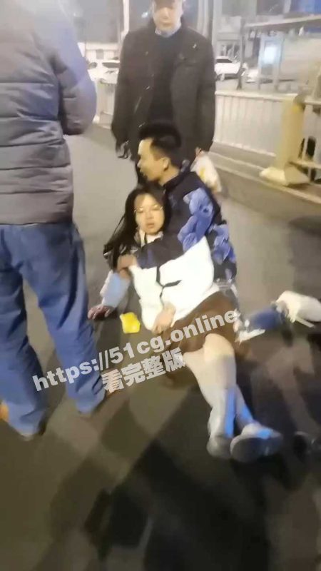 武汉大学毕业生被骗进传销组织被严重洗脑 家人找到她还想逃！-51吃瓜网
