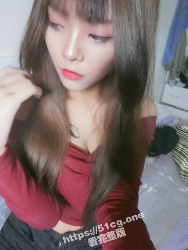 【反差婊子】苗条精神小妹 公交车露出 WC全裸展示 家中自慰-51吃瓜网