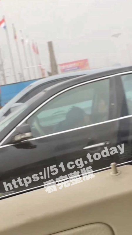 莱阳义乌国际商城南门 鲁F867WL的车主 你老婆被猥亵了 她的奶在你的爱车里被别人舔了-51吃瓜网