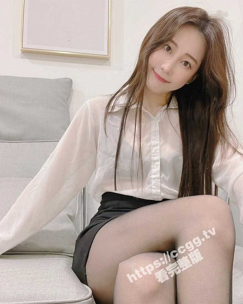 独家重磅 INS台湾模特funnyg可可 付费稀有菊花双通视频 前后两根一起插入！ - 51吃瓜网-51吃瓜网