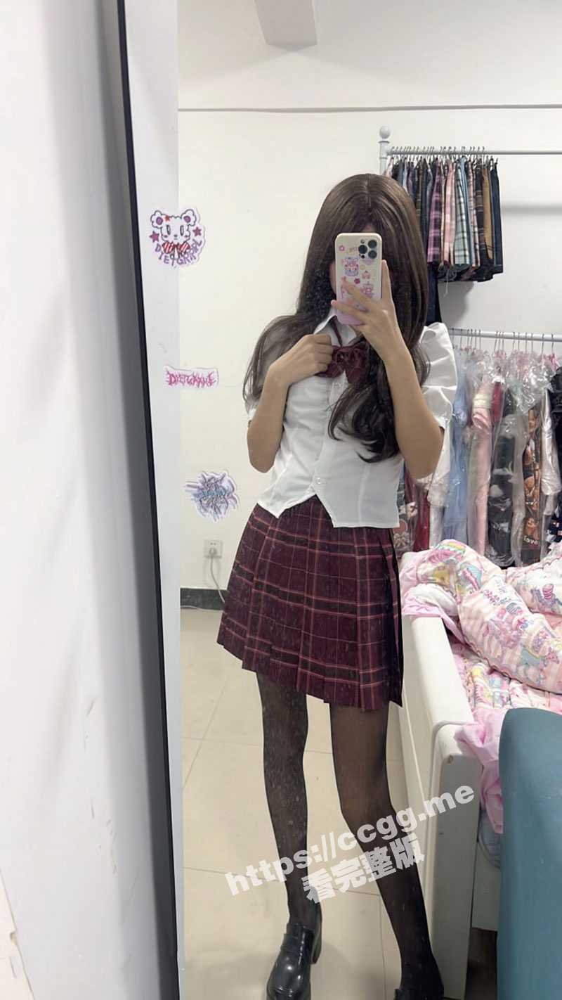 湖南科技大学 小情侣自录性爱视频流出 清纯女友化身小母狗被操到喷尿 超反差！ - 51吃瓜网-51吃瓜网