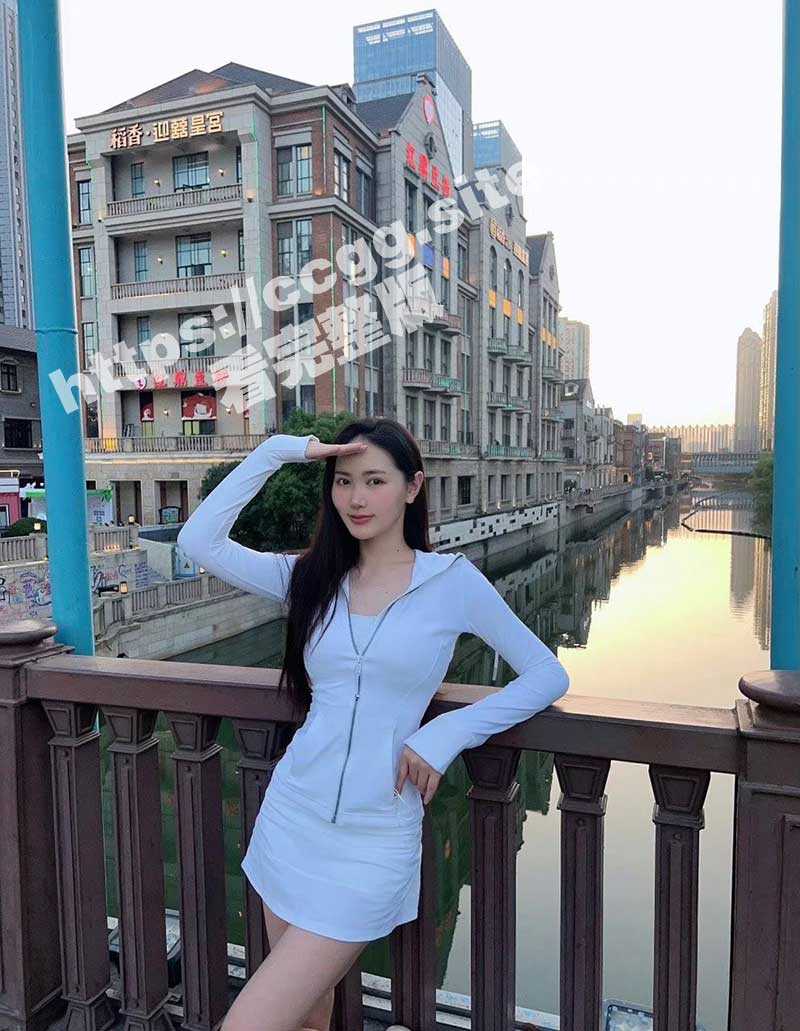 武汉大学生就业难 美女大学生有钱就能上 缺钱下海干黄播 宿舍直播扣B撒尿 - 51吃瓜网-51吃瓜网