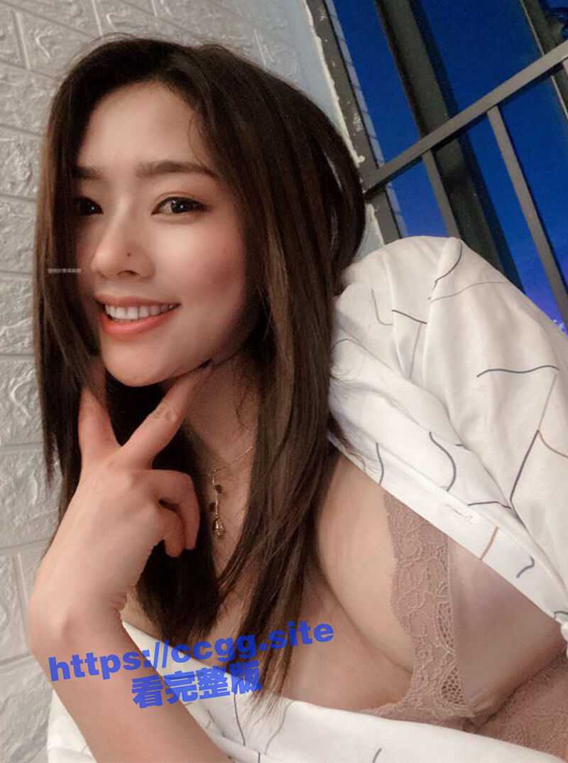 极品长腿模特「方子宣」 喷血私拍流出，粉乳翘臀一线条美鲍 - 51吃瓜网-51吃瓜网