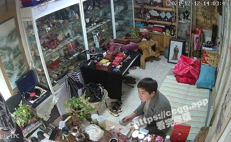 家庭监控 年度最强淘古井专家 古玩店老板4天玩了4个良家少妇-51吃瓜网