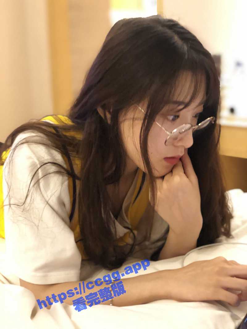 大一反差婊 眼镜美女 王梦婷 和男友私密片泄漏 - 51吃瓜网-51吃瓜网