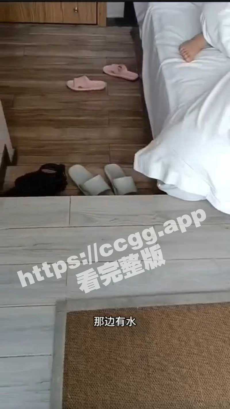 淫母大神 我有一个单亲骚妈妈 后爸和妈妈去酒店开发 欲求不满次日叫我去刷锅 - 51吃瓜网-51吃瓜网