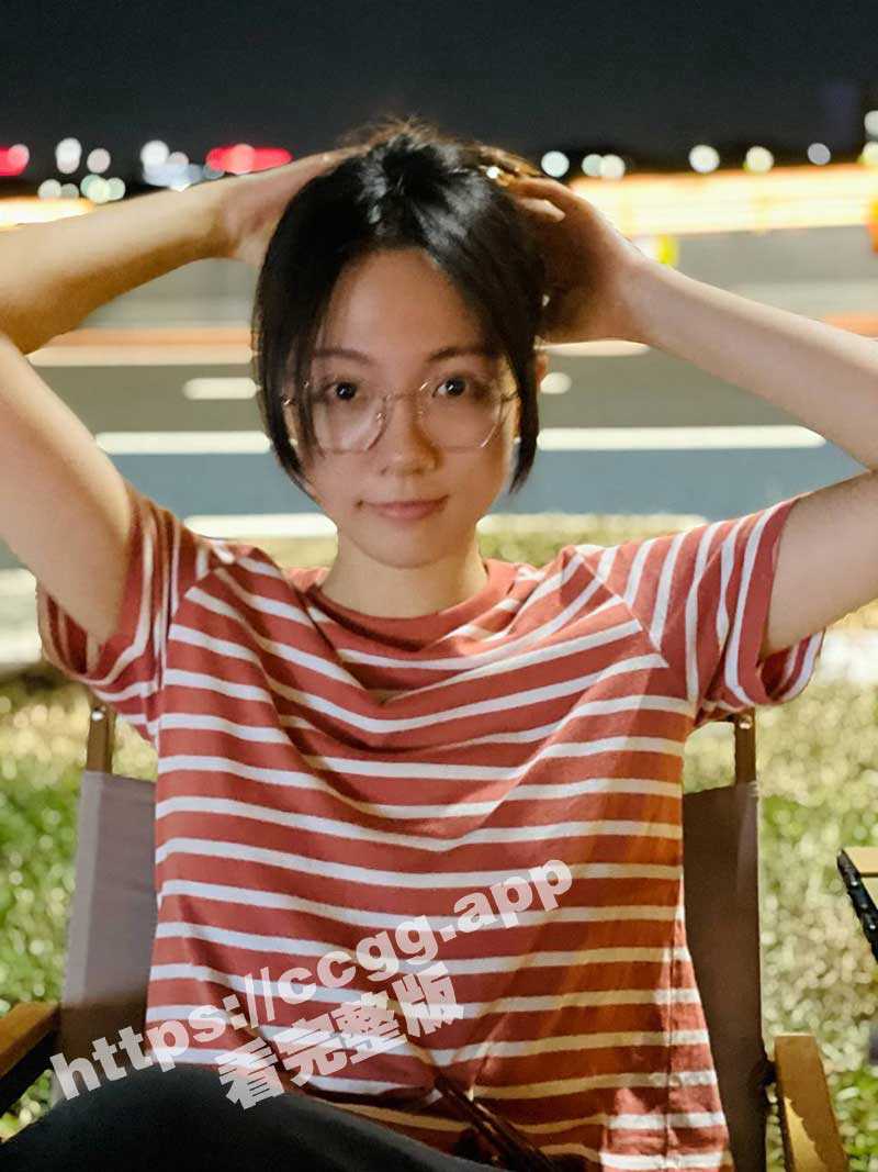医院取精门 JK制眼镜娘「吴新园」 平日端庄文静的乖乖女 私下竟是绿主的母狗 反差感爆棚！ - 51吃瓜网-51吃瓜网